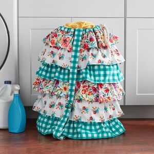 🌹 Pioneer Woman Petal Party Ruffled Laundry Bag